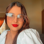 Photo of Claudia Santana