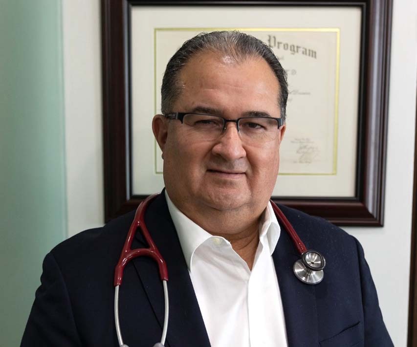 Doctor Edgardo Bermúdez, cardiólogo y director del Instituto Cardiovascular San Lucas en Ponce