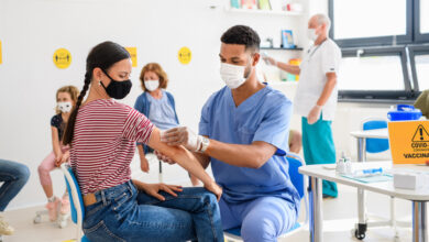 Héroes de la salud lanzan la campaña para promocionar la vacunación contra la COVID