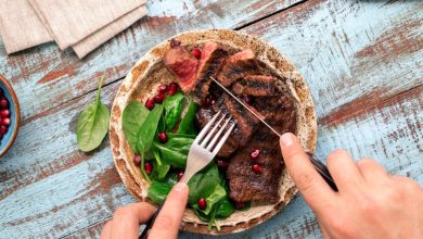 La ingesta diaria no debería exceder entre 70 y 85 gramos, no mayor al 35% de la ingesta de energía total por día.