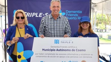 Tras cumplir con todos los requerimientos de capacitación sobre la población con demencia, la Fundación Triple S certificó hoy como Dementia Friends al Municipio de Coamo durante el Dementia Friends Tour
