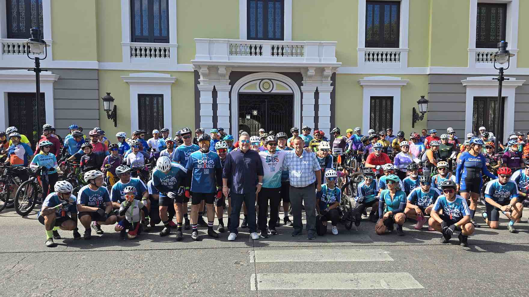 En su quinto aniversario, el Be Bike Rally reunió a 500 ciclistas comprometidos con recorrer "La Ruta de la Salud".