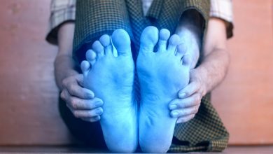 Si bien el hormigueo en las manos puede parecer un síntoma menor en comparación con otros efectos de la EM, es importante prestarle atención y buscar asesoramiento médico adecuado.